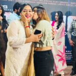 Jaseela Parveen Instagram – It was an unexpected meet though it was a wonderful pleasure seeing you here after 7 years Mummy @priamenon 😍… You are the same beautiful chic as before ♥️ happy for sharing a screen with you ♥️Love you more ♥️ Ammayimukk