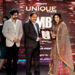 Jaseela Parveen Instagram - Thank you so much @pegasusglobalpvt presents FMB MINNALAI award for considering me ... Photography: 📸 @wedlife_photography_ Costume : @glowthedesignerhub ❤️ MUA : @remaleriza_makeup_artist @uniquetimes_ @drajitravi #manappuramfinanceltd #dque #pegasusglobal #pegasusevents #minnalai #fmbaward #filmaward #jaseelaparveen #serialaward #Asianet #zeekeralam #positivity #motivation #selflove #happiness #inspiration #mindset #loveyourself #life #belief #believe #goals #limitations #success #music #smile #happy #inspired #bts Le Méridien Kochi