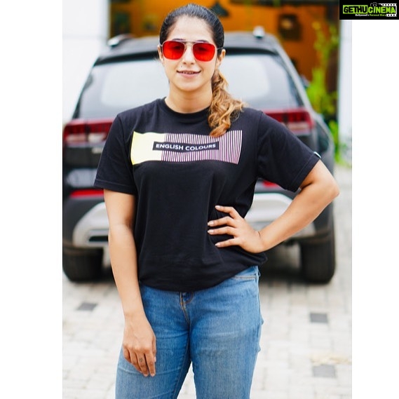 Jaseela Parveen Instagram - ¨The only person you are destined to become is the person you decide to be.¨ – Ralph Waldo Emerson Photography : @kunju1961 @bineeshbastin T-shirt - @englishcolours @englishcolours_kochi #positivity #positivevibes #love #motivation #selflove #happiness #inspiration #mindset #loveyourself #life #belief #believe #happyme #goals #limitations #success #nature #believe #lifestyle #music #motivational #smile #happy #inspire #fitness #inspired #fitness #jaseelaparveen #bts COCOA CAFE