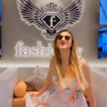 Jasleen Matharu Instagram – Love is in the Hair 💇‍♀️ 

@ftvsalon.andheri ❤️