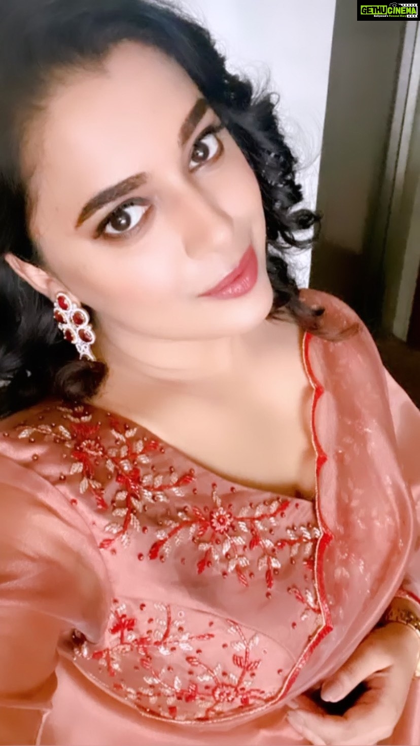 Jewel Mary Instagram - The only constant in your life is yourself! People change , seasons change , everything will evolve ! But ur true Essecence stays ! Love the miraculous life u have ! U are enough #selflove @kalista_shaheera_noushad @mukeshmuralimakeover