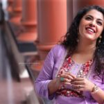 Jewel Mary Instagram - Smile from your deeper self As it is the nectar hidden in the heart of a flower 🌺 @anoopupaasana_photography