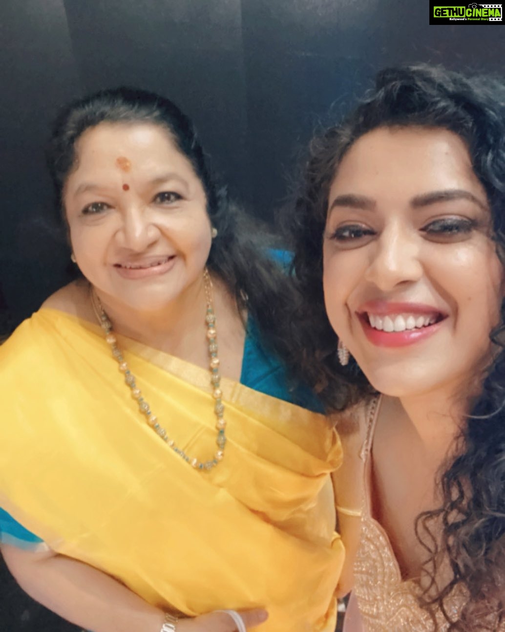 Jewel Mary Instagram - എന്റെ പ്രിയപ്പെട്ട ചിത്രാമ്മക്ക് ഒരു നൂറു പിറന്നാൾ ആശംസകൾ ! @kschithra