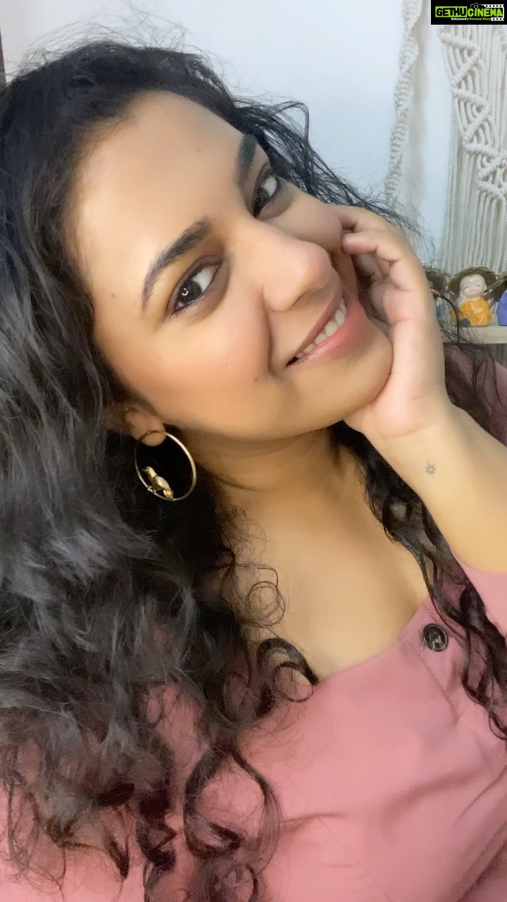 Jewel Mary Instagram - Currently obsessing with my everyday go to makeup look with @ibacosmetics Believe me you all will love it !! 💕💫 Use my coupon code(JEWEL20) to get extra 20% OFF on Iba website 🥳 I truly believe that what makes us beautiful must also be beautiful! @ibacosmetics believes in Clean Beauty! They are India’s First Halal Certified as well as Peta Certified Cruelty 💯 Free & Vegan beauty brand. Iba is totally free from all nasty ingredients such as animal fats, parabens, alcohol and sulfates. I am in love with their makeup range and so will you. #ibacosmetics #cleanbeauty #iba #crueltyfreemakeup #veganmakeup #petacertified #halalcosmetics #makeuplover #monsoonmakeuptutorial