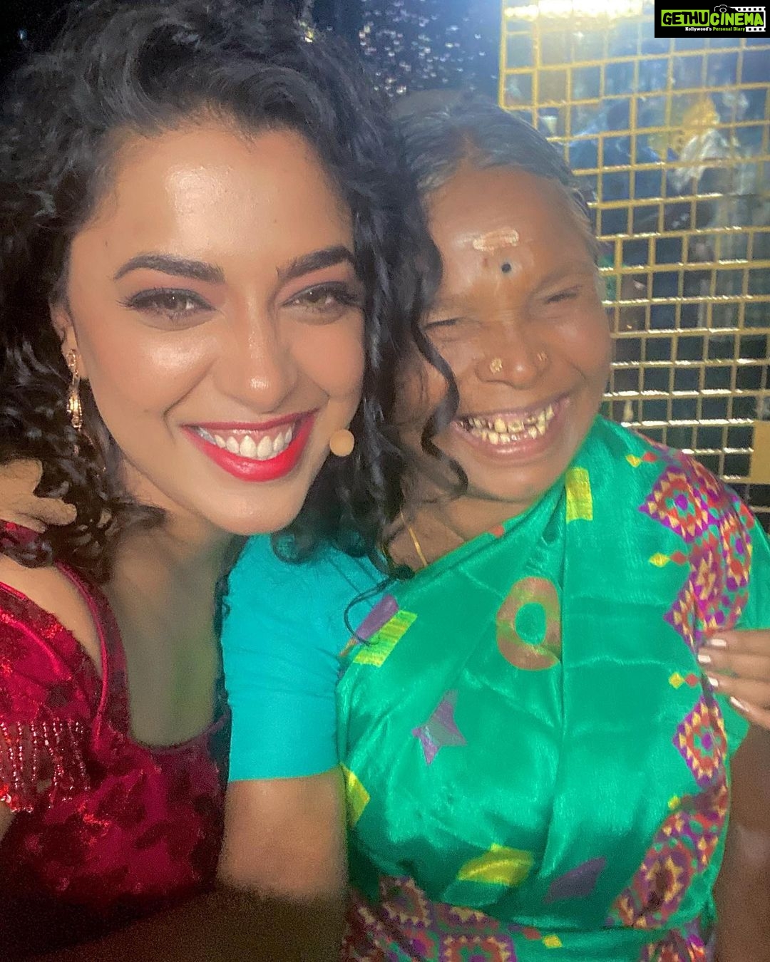 Jewel Mary Instagram - പുരസ്കാര പുഞ്ചിരി ! നഞ്ചമ്മ #nationalfilmawards #nanjamma #sachy #ayyappanumkoshiyum