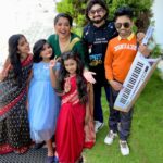 Jewel Mary Instagram - Kutti kailas @kailasmenon2000 by @thehzin_official Kutti sithu akaithikutti Kutti manjarai @anavadya_ks_official Kutti stephen @sajina.sudheesh And kutti jewel vedalakshmi @sitharakrishnakumar @stephendevassy @m_manjari Kudos to @lal_babu_111 @p.subish and @sharan.ss for creating this hilarious adaptation of bigboss ! Watch full video in @disneyplushotstar @asianet @starsingerjunior Pic by @gananbabu Mua @brandy_makeup_artist Saree and styling @sabarinathk_