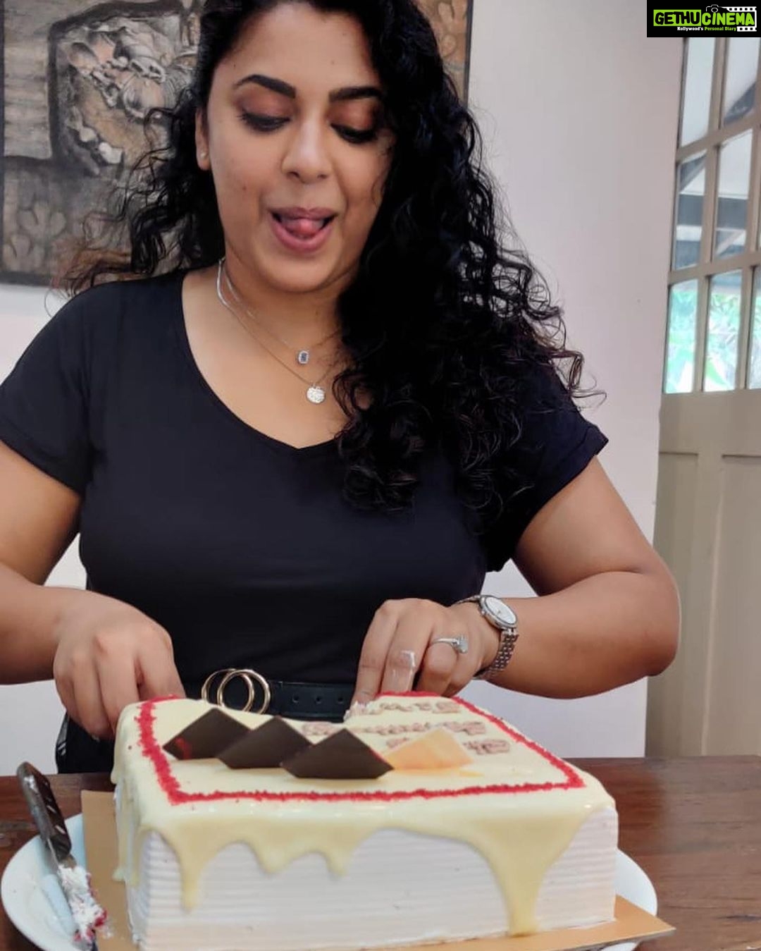 Jewel Mary - 4.1K Likes - Santhosha janmadinam kuttikk !!!!!!