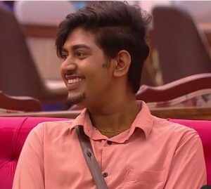 Jewel Mary Instagram - ഈ ചെക്കൻ ! ❤️ @riyas_salimm 
He has been called weak , incompetent,someone with a manufacturing defect ! He js different unconventional!But watch him people he dont give an f abt any regressive opinions , but stands alone with this head up in pride ! Many might have set the stage for this season but him for sure is ruling it right now ! Love and pride 🌈 #bigbossmalayalam #bigboss @asianet