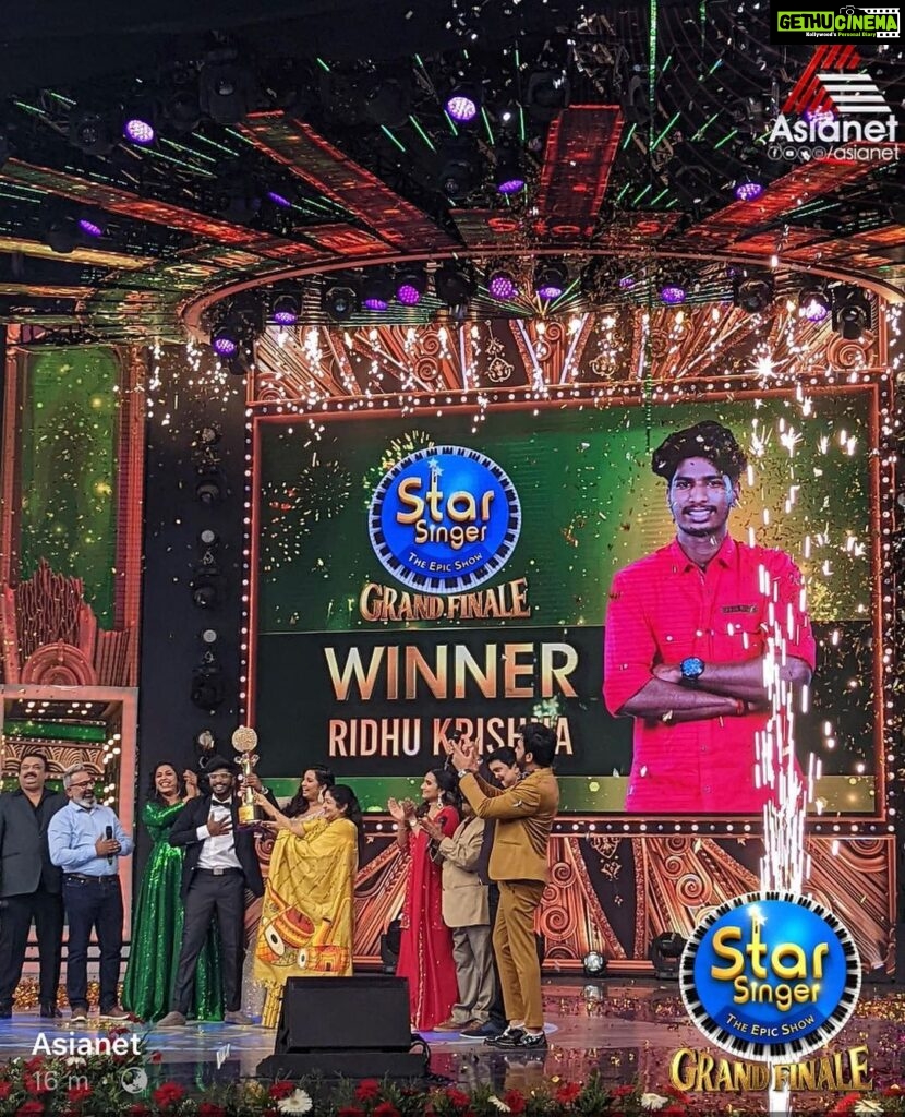 Jewel Mary Instagram - മുത്തേ നീ ജയിച്ചടാ @_ridhu_krishna !!!!! Our epic winner of season 8 #starsingerseason8 @asianet