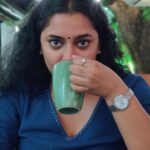 Jewel Mary Instagram - എന്താ നോക്കണേ !!!! 👀