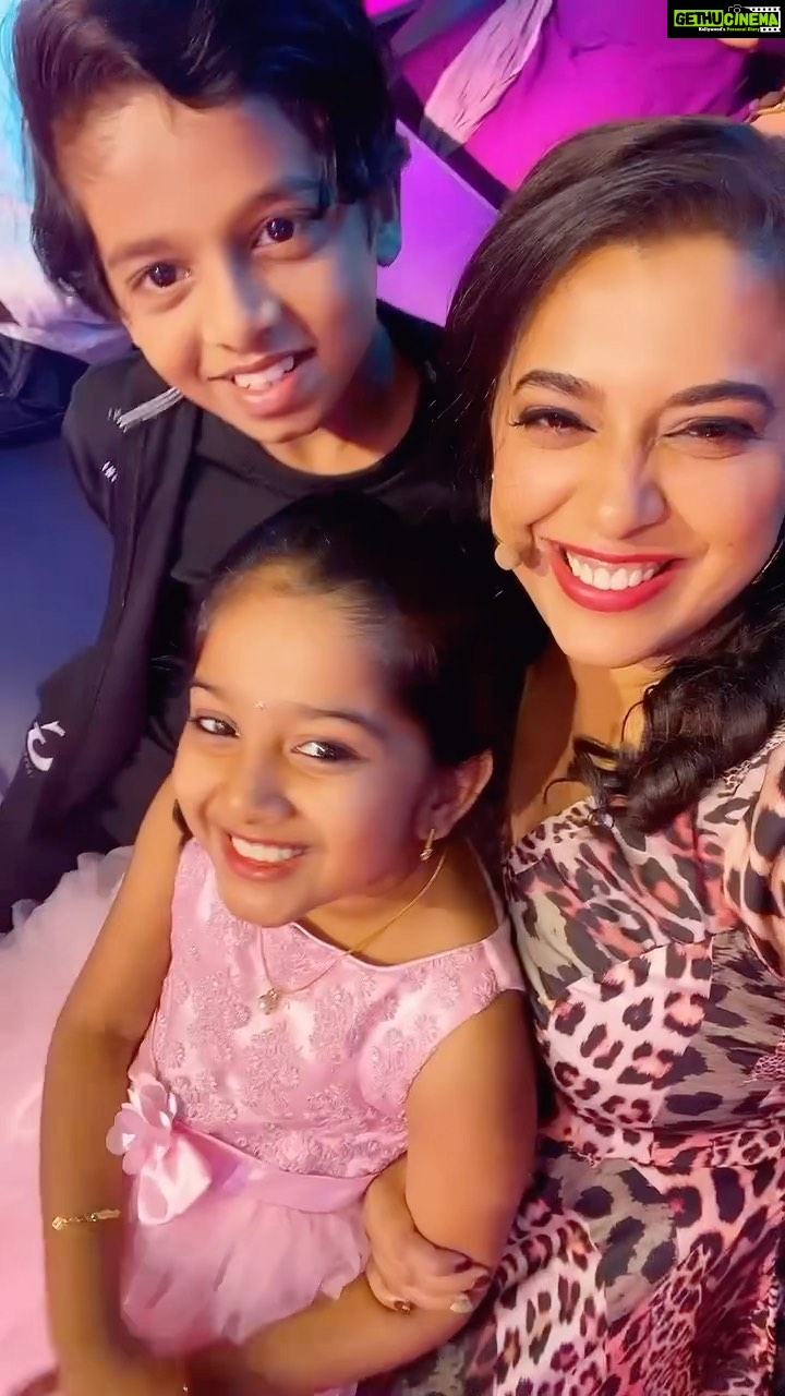 Jewel Mary Instagram - മാളികപ്പുറത്തുണ്ണികൾ ❤️❤️❤️❤️ @devanandha.malikappuram @sreepath.yan @iamunnimukundan @saijukurup @rameshpisharody @iamvishnusasishanker @abhilash__pillaii