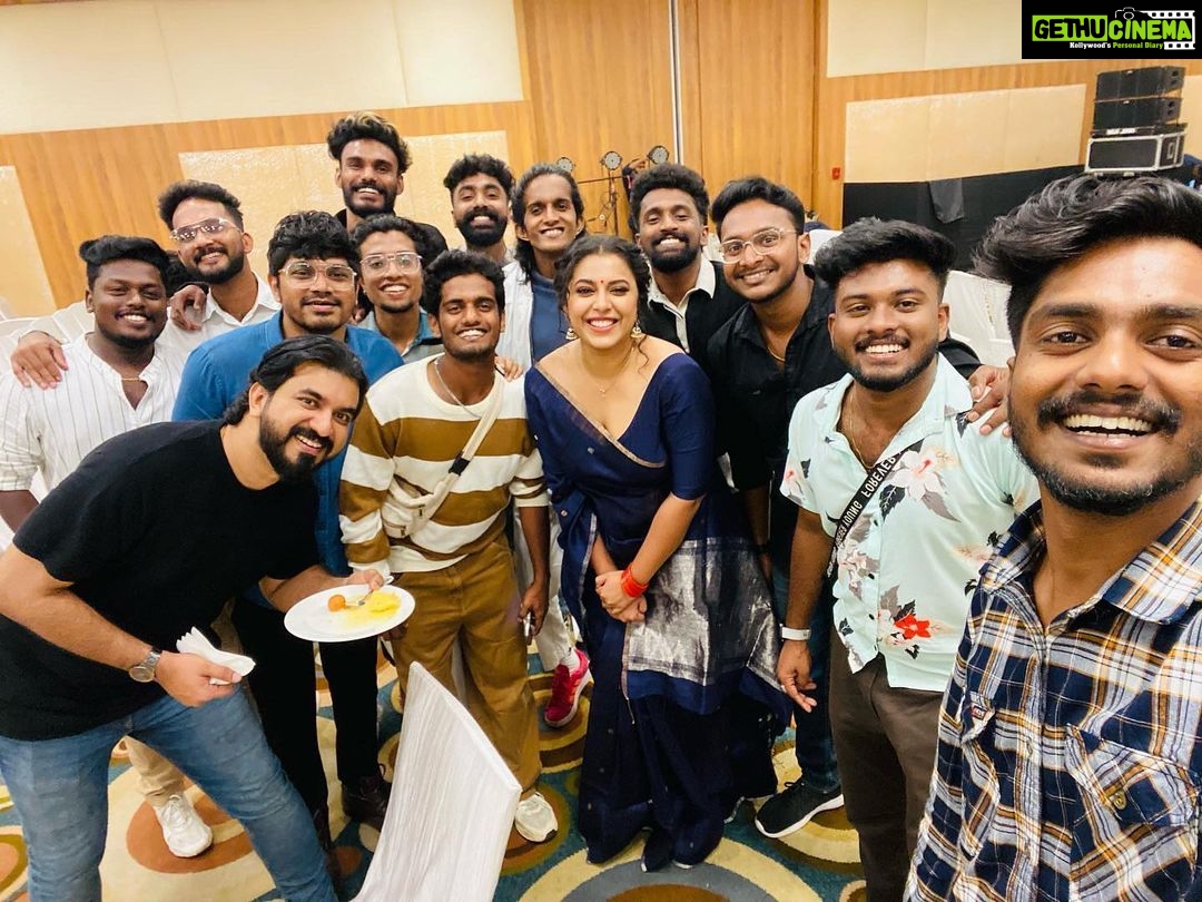 Jewel Mary - 3.7K Likes - About last night
Dear vappi audio launch celebration
A kailas musical @kailasmenon2000
Director @shanthulaseedharan @crownfilmsofficial_
Such beautiful musical night with
@harisankar_ks @sanah_moidutty @harithabalakrishnan @nithyamammen @almaram_music_band_official @midhunvdev @ayraan_
@anaghaa_narayanan_
@niranj_maniyanpillaraju
@lal_director @maniyanpillaraju
@guru_somasundaram @annapoornapillai @samanyurudra
#music #love #life