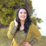 Jewel Mary Instagram - Choose happiness 🦋🦋🦋🦋 എന്ന് , Ur happiness conscious butterfly Styled by @sabarinathk_ Wearing @klumbyprajinajaanaki @mukeshmuralimakeover @gananbabu 📸