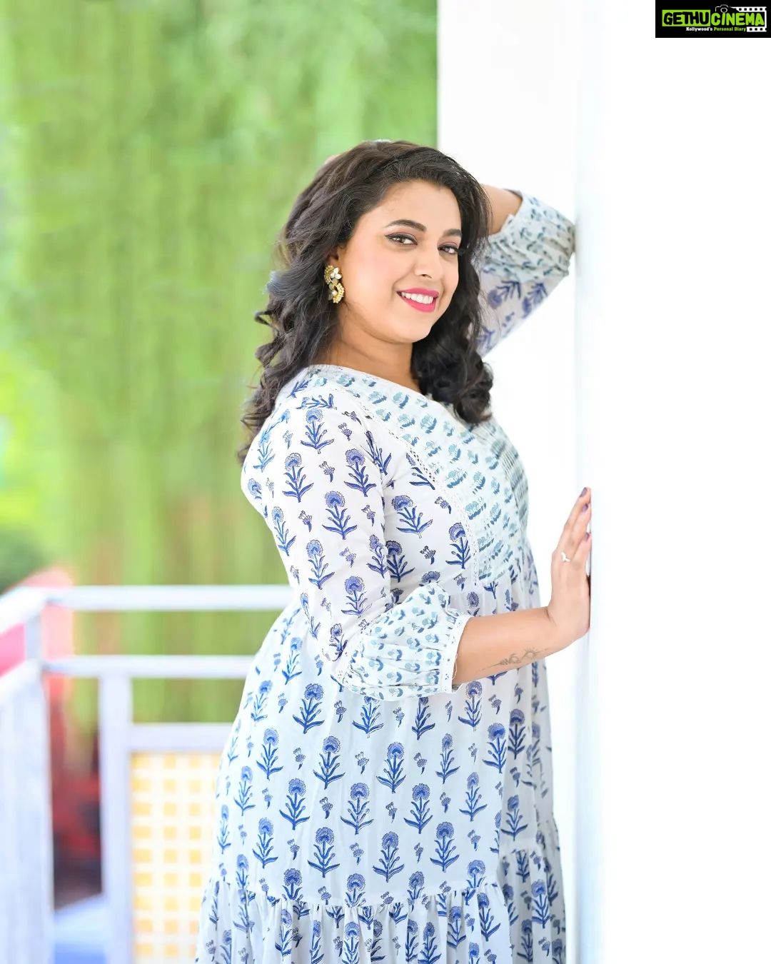 Jewel Mary Instagram - The beautiful @jewelmary.official creates a style statement with this pretty white base, blue floral printed tiered Anarkali, a masterpiece of elegance and sophistication. With its flowing tiers and delicate floral pattern, it captures the essence of traditional Indian fashion while showcasing a modern flair. The pure white base provides the perfect canvas for the vibrant blue flowers, creating a visually stunning contrast that is both eye-catching and unforgettable. Whether for a special occasion or simply to add a touch of glamour to your wardrobe, this Anarkali is sure to turn heads and leave a lasting impression. #Byhand #Byhadin #IndianFashion #EthnicFashion #FashionInspiration #SlowFashion #SustainableFashion #EthicalFashion #Jewel #actress