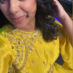 Jewel Mary Instagram - AAAJAAA 🥰😍🔥🎉🎉🎉 Costume by @ladies_planet_ Styling by @sabarinathk_ MUA @shoshank_makeup #bts #btwshootmode #shoot #starsingerjuniorseason3 @asianet #anchor #tvhost #realitytv #musicrealityshow