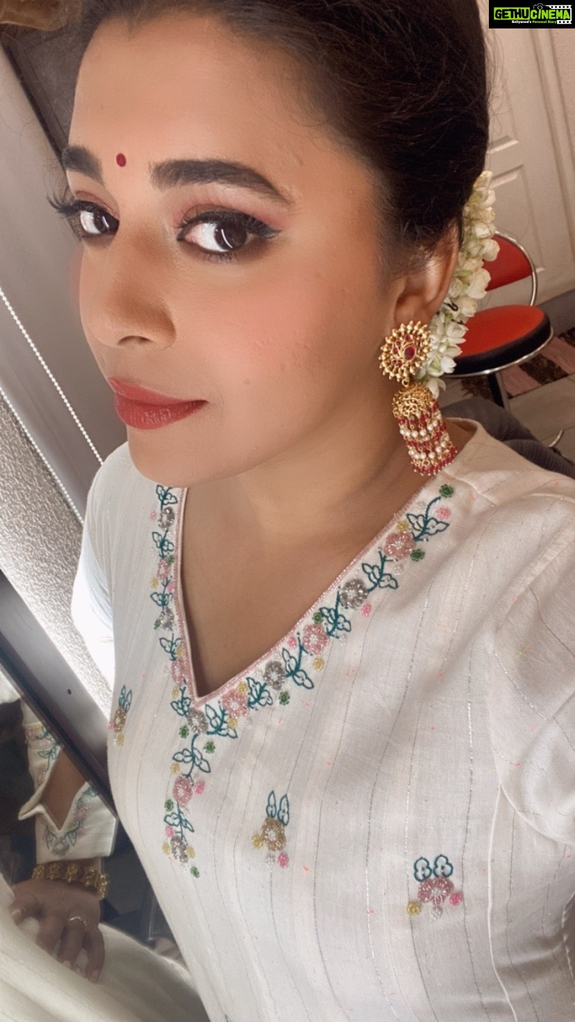 Jewel Mary Instagram - Innathe episode kaanan marakkalle 🥰🥰🥰 @asianet #starsingerjuniorseason3
