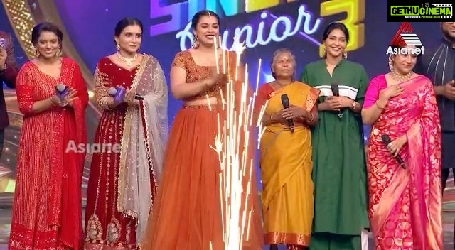 Jewel Mary Instagram - Star singer junior season 3 !!! This is gonna be vere level party makkale !!! π―πΆπΆπΆβοΈππ₯³π₯³ππ₯³π₯³π @asianet @sujathamohanofficial @aishu__ @haricharanmusic @stephendevassy @m_manjari @kailasmenon2000 @sitharakrishnakumar @mrrajanfilm @kutty_akhil