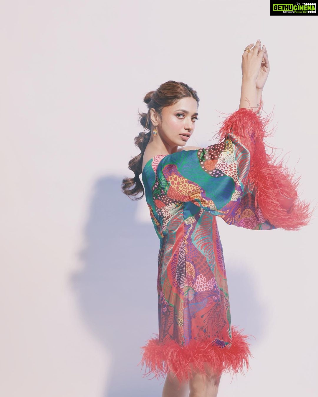 Jiya Shankar Instagram - I’m in my zone, I’m dancin’ dancin’ 💃 Photographer : @akshayphotoartist Outfit- @alayza_official Styling- @instylewithaditi Location - @studio211mumbai Artist Reputation Management - @oceanmediapr