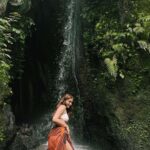 Jiya Shankar Instagram - Water you falling for ? 🫠