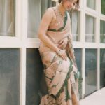 Jiya Shankar Instagram - Anjaane hi tere naino ne, vaade kiye kai saare hain 🤍 Wearing @archanajaju.in @elevate_promotions Jewellery @palmonas_official Clicked by @akshayphotoartist Location @demybombay