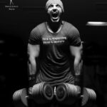 John Abraham Instagram - 🏋🏻‍♂️🤩 Pain Is Temporary, Pride Is Forever 🔥❤️ @thejohnabraham Photography 📸 @dabbooratnani Assisted by @manishadratnani Post Production @dabbooratnanistudio #dabbooratnani #johnabraham #dabbooratnaniphotography #dabbooratnanicalendar Dabboo Ratnani Photography