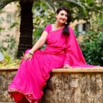 Juhi Parmar Instagram – There is some special kind of beauty in sarees.. They just bring out the best in you. 
#sareelove #saree #sareelover #indian #indianlook