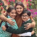 Juhi Parmar Instagram – Neerja and her two littloos..
After all the khatti mithi nok jhonk.. pyaar bhare moments dil jeet hi lete hain .
Ye hi to hoti hai FAMILY ❤️
#yehmerifamily #yehmerifamilyonamazonminitv #familytime #family #familylife #familylove #love