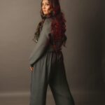 Juhi Parmar Instagram - No matter how far the goal, the manifestation and hard work shall lead one on the right path! I know I CAN! Outfit: @Vyoum_official Earrings: @Vyoum _official Stylist: @Deeti.Mehta Assistant: @Snehatiwari05 Management & PR Agency: @brandnbuzz #lookingahead #upwards #unstoppable #ican #higher