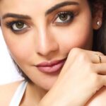 Kajal Aggarwal Instagram - नज़रिया बदलो