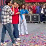 Kajol Instagram - Energy levels clocking at 100 on an early morning at Malad Masti. Loads of fun with these lovely people! ❤️ . #RedForSalaamVenky #SalaamVenky
