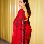 Kajol Instagram - Say “Red truck, Yellow truck” 9 times for the 9th of December 💯 . #TongueTwister #RedForSalaamVenky #AllAboutRed #SalaamVenky