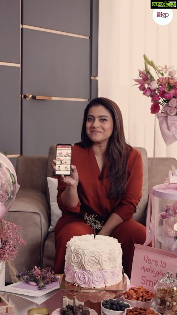Kajol Instagram - Got the most unexpected Mother’s Day surprise from @igpcom and you can tell how much I loved it ✨ Blown over by @igpcom ‘s curation of personalised gifts, hampers, cakes, flowers, & as you can see I couldn’t wait to devour the chocolates! It’s now time for you to surprise the one person that expects nothing, but deserves the best 💝 Head to IGP.com and find your perfect gift 😎 #KajolxIGP #mothersdaywithIGP #igpcelebrations #indiakigiftingsite #igp #personalizedgifts #happymothersday #mothersday2023 #mothersdaygifts #onlinegifts #gifting