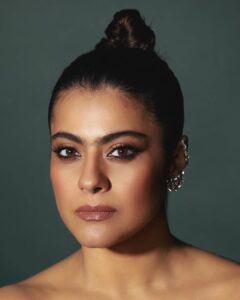 Kajol Instagram - When you get the Timeless Style Icon- Female Award and you can’t smile because your hair is too tight!!! 😂 (only smiling on emoji) 
#pinkvillastyleiconawards2023