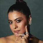 Kajol Instagram - When you get the Timeless Style Icon- Female Award and you can’t smile because your hair is too tight!!! 😂 (only smiling on emoji) #pinkvillastyleiconawards2023