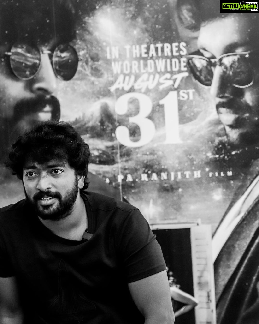 Kalaiyarasan Instagram - ❤️❤️ #natchathiramnagargiradhu ❤️❤️
