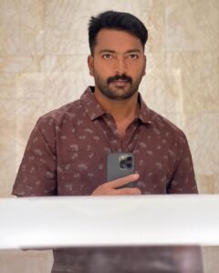 Kalaiyarasan Instagram - ❤️❤️
📸 @aadhavkannadhasan