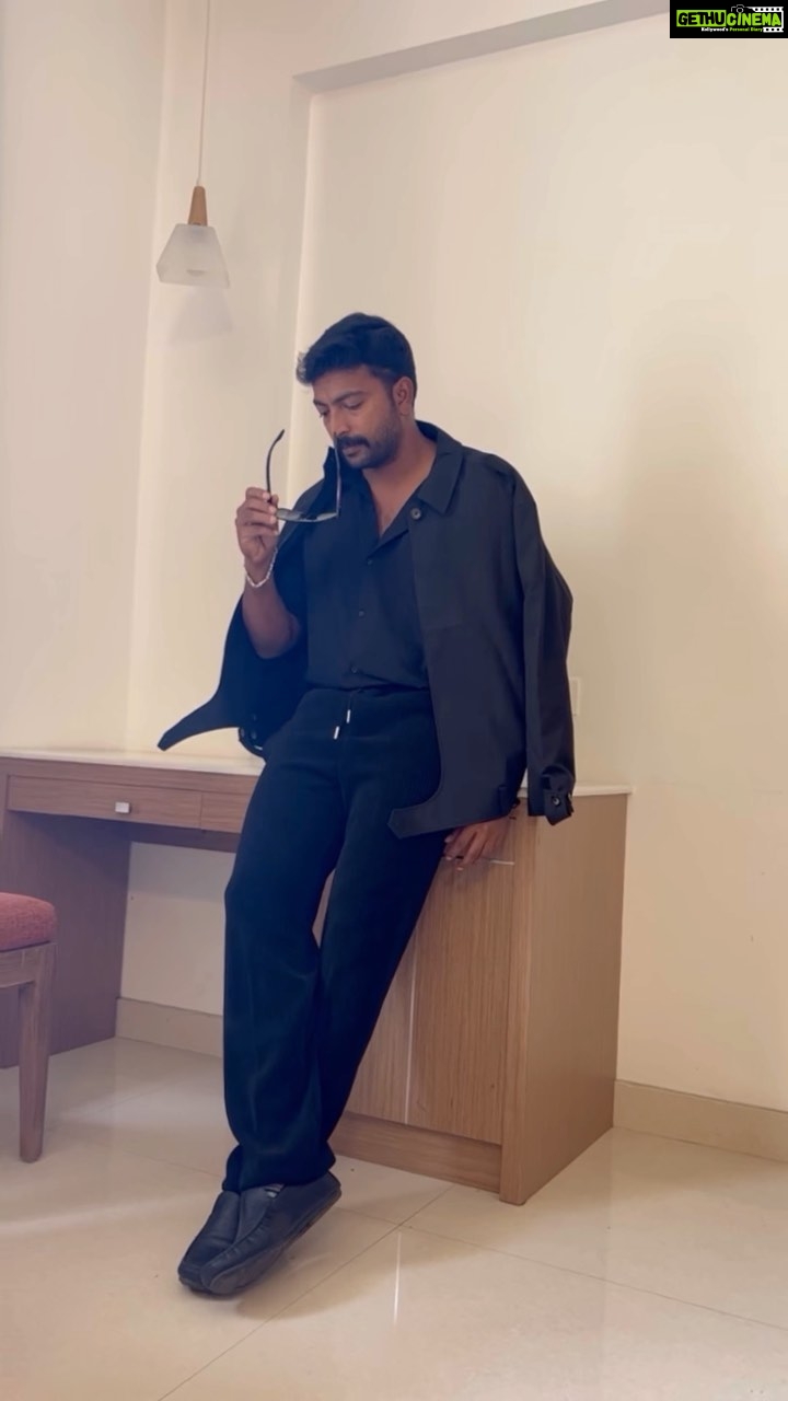Kalaiyarasan Instagram - For the promotions of Charles enterprises Styled by @joe_elize_joy Assisted by @___ishaheeed____ Outfit @gullyfy_fashionists Video credits @jubin_vincent #mensfashion #styyledbyjoe #kalayarasan