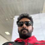 Kalaiyarasan Instagram - 🖤❤️