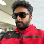 Kalaiyarasan Instagram - 🖤❤️