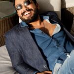 Kalidas Jayaram Instagram - Hair artist- @_hair.me.out_ Makeup artist- @blendingiscardio Stylist- @swanand.joshii 📸-@anjana_ranjan_ @novotelmumbaiairport Novotel Mumbai International Airport