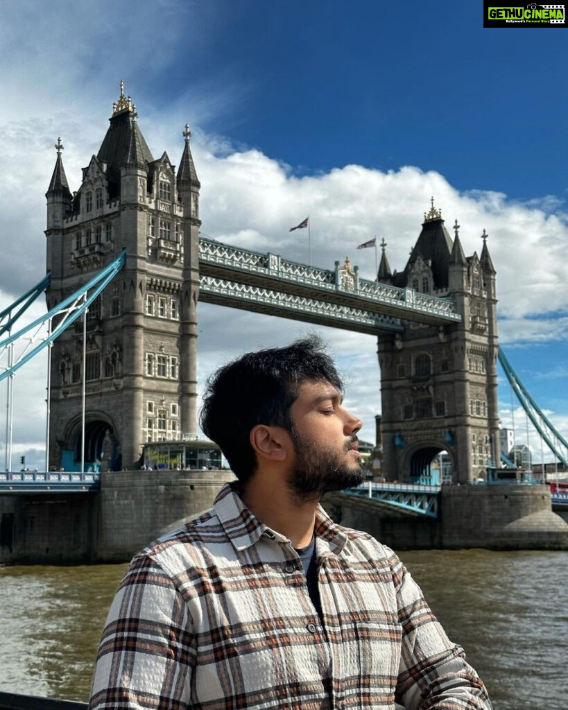 Kalidas Jayaram Instagram - Collecting moments ❤️ Travel partner @gtholidays.in London, United Kingdom