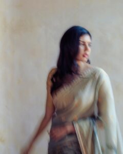 Kalyani Priyadarshan Instagram - 🕊️🦩🦚
@kalyanjewellers_official @archanajaju.in @ajaykumar_elango @shruthimanjari