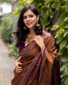 Kalyani Priyadarshan Instagram - That difference of Day Vs Night 💜