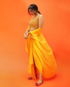 Kalyani Priyadarshan Instagram - Going to take a moment during this post to say that today marks 5 years for me in the industry with you guys. I’m so grateful for every bit of growth I’ve had (with the successes as well as in my craft). I’m grateful for every new fan, for every new bit of love that is coming my way. And I’m even more grateful to the fans that have stuck around from day 1 and been on this journey with me for the last 5 years across languages, across genres. You know who you are. I know who you are. I hope I continue to grow over the coming years and you guys with me ♥️