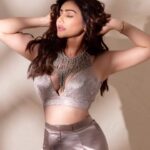 Kangna Sharma Instagram - @kangnasharma16 @makeoverbysejalthakkar styling @purvabansal5 #ilmanaazphotography📷 #kangnasharma #photography #photoshoot #fashionphotography #ilmanaaz @safyanali_retouching @fzyfuzionstudio