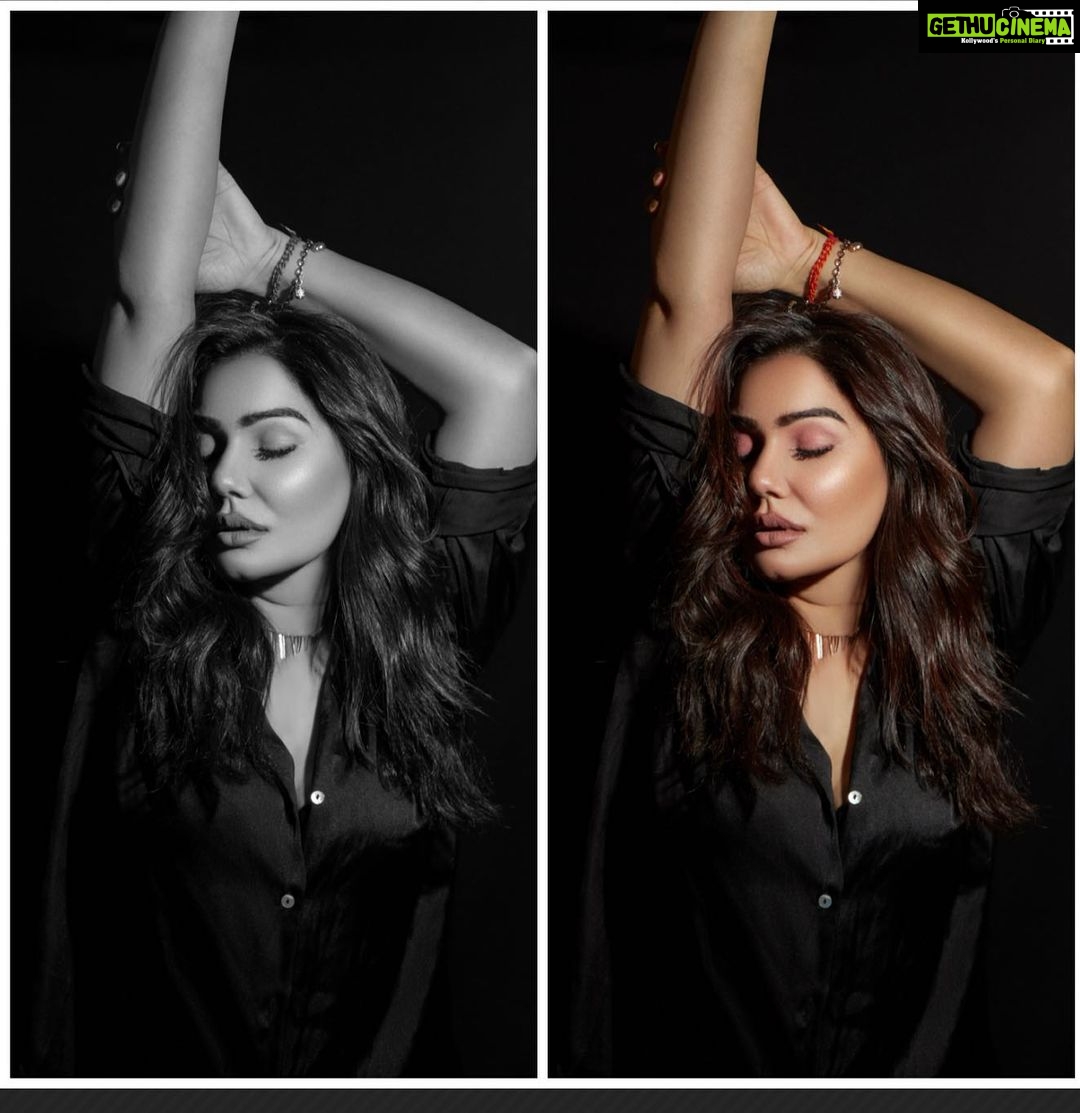 Kangna Sharma Instagram - which one u liked ? clicked by - @trueclick01 Mua - @makeup_asfaque