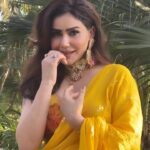 Kangna Sharma Instagram - एतबार आप के वादे पे कर लिया❤️ Photograper- @ilmanaazphotography1 Makeup - @makeoverbysejalthakkar Hair - @jayshreethakkarhairartist Jwellery - @sanalakhanifashionstylist