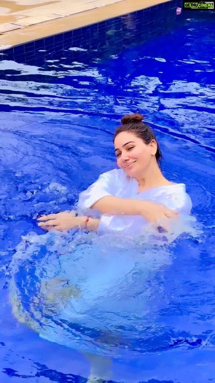 Kangna Sharma Instagram - It’s sunny Day ❤️