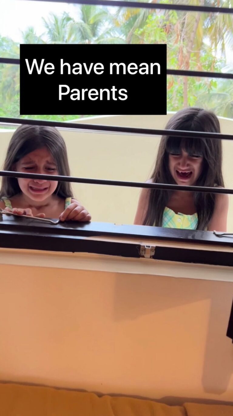Karanvir Bohra Instagram - Welcome to real #parenthood! Everyone says they are so well behaved, but they have their days! 😂(THEY locked us in the room and then they started crying!) 😩But they look so cute when they cry..❤️❤️ See the full vlog of our stay at @artofliving #ashram for the #CreatorsRetreat #Bangalore.. click on link in bio.