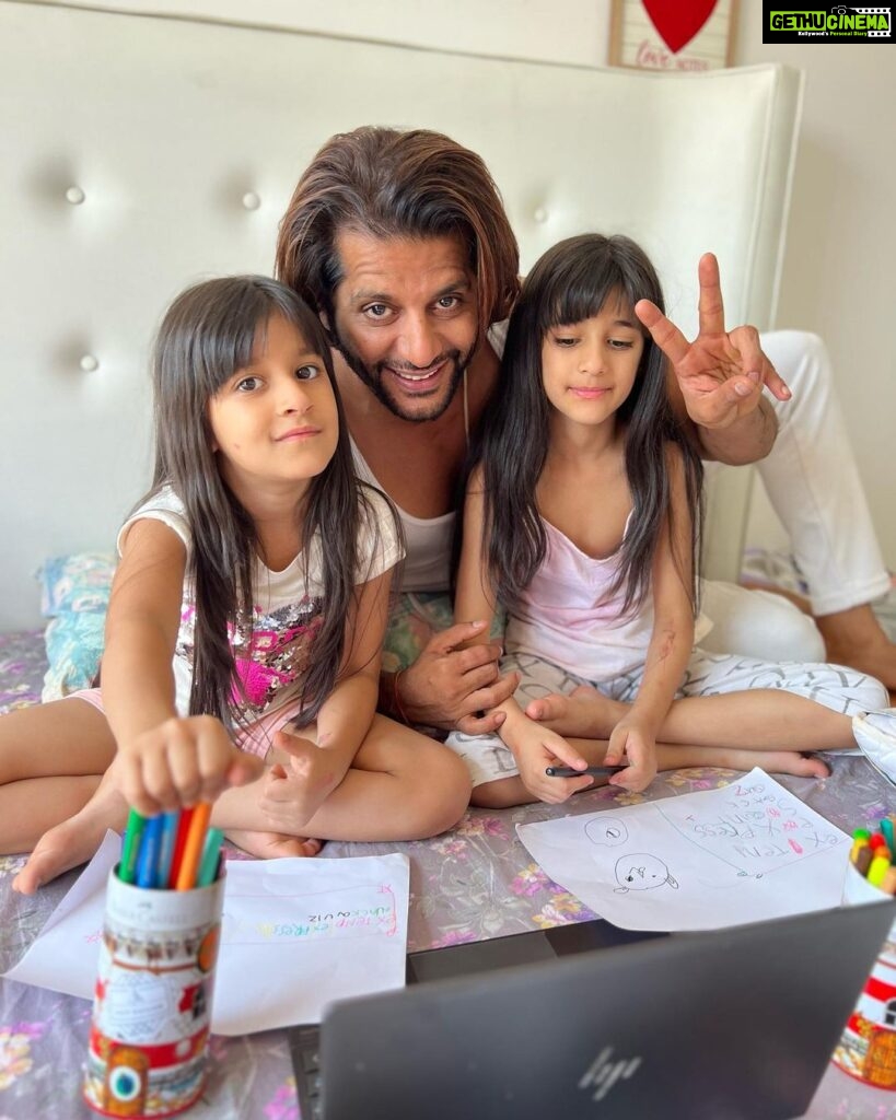 Karanvir Bohra Instagram - So these two had holidays from school.. and there was no way we were going to let them watch TV all day! 😄🤷🏻‍♀️ They do play outside but they need things do indoors also. And I feel once kids are in the 'flow' of school, they should continue with a little bit of daily schooling.. enough to maintain their focus, but not too much that they get bored. So we enrolled them in @learn_2read phonics classes. :) It's been the perfect mix of polishing their reading skills, playtime and even a little bit of dancing! 😄 (Special thanks, Ms Urvashi, for your patience.. Bella and Nen can be a handful.. even online!) 😂